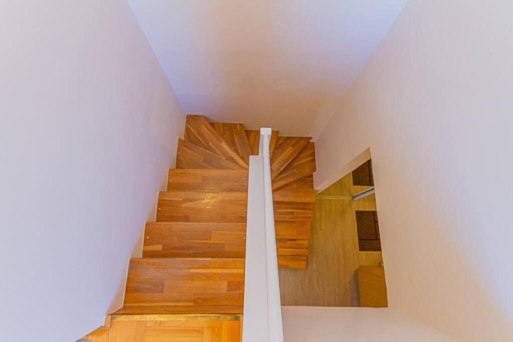 Roomy Apartment 80Sqm At City Center Free Parking Space, Ac & Balcony Budapest Eksteriør billede