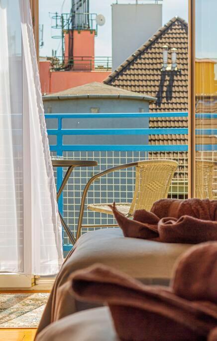Roomy Apartment 80Sqm At City Center Free Parking Space, Ac & Balcony Budapest Eksteriør billede