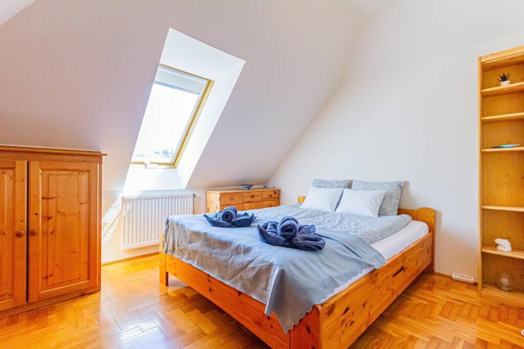 Roomy Apartment 80Sqm At City Center Free Parking Space, Ac & Balcony Budapest Eksteriør billede